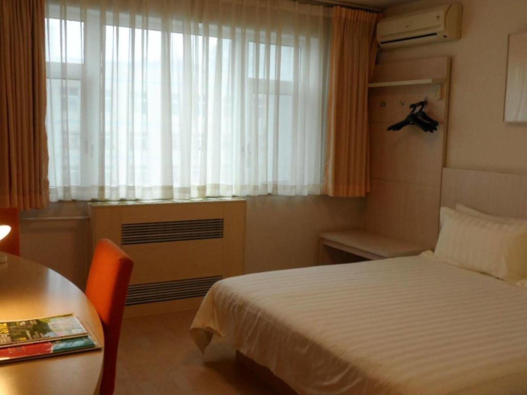 Jinjiang Inn - Beijing Guangqumen Bagian luar foto